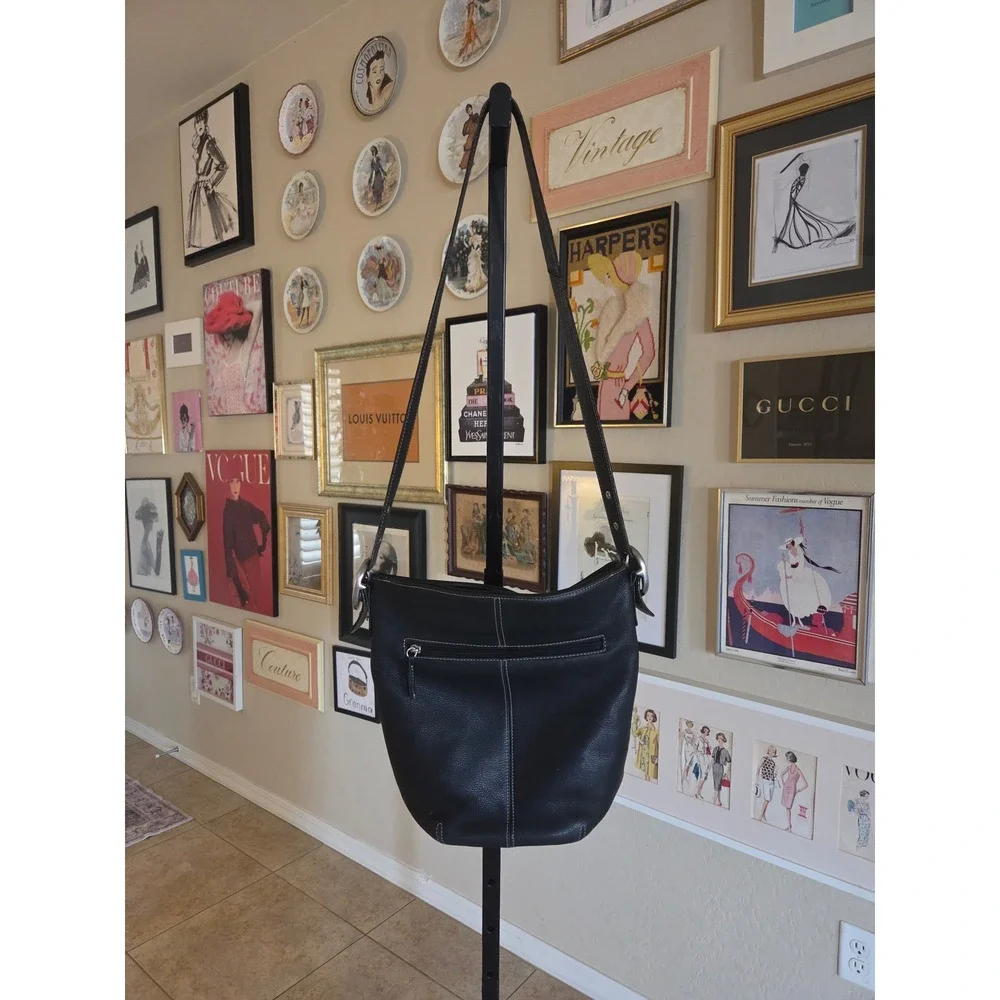 Vintage Y2K Tignanello Tig & Co Black Pebbled Leather Bucket Shoulder Bag